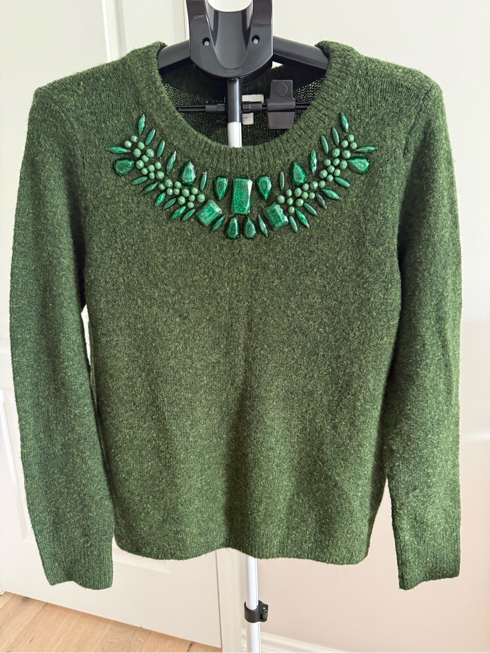 H&M Green Jeweled Crewneck Sweater - Women size xs good condition